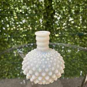 White Pearl Budvase