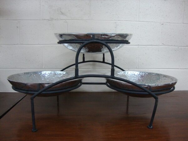 3 Tier Stand w/Hammered Rd Bowls - 19"